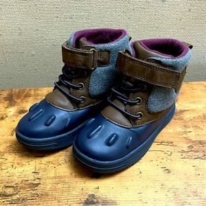 Carters Toddler Boy Size 8 Navy Blue Winter Duck Boots
